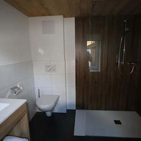 Haus Mathies ستوبين آم أرلبرغ